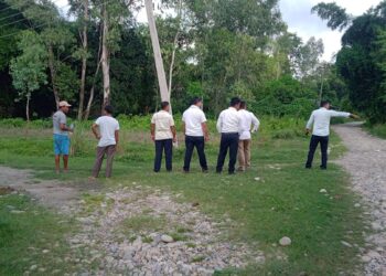 श्रीलंकामा भएको हात्ती आतंककाे स्थलगत निरिक्षण गर्न पुगे टीकापुरका नगर प्रमुख थारु