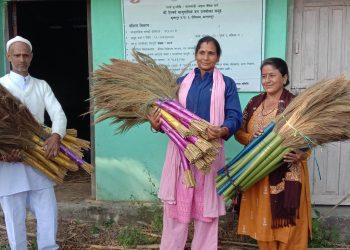 सामुदायिक वनको आम्दानी बन्दै “अम्रिसो खेती “