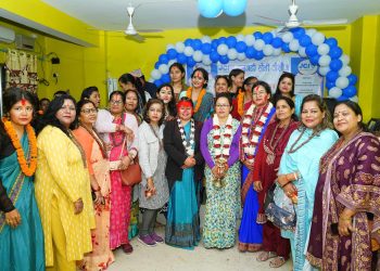धनगढी लेडि जेसिज अध्यक्ष साउँदले गरिन निरौलालाई पद हस्तान्तरण