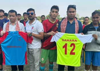 घोडाघोडी अस्पतालद्वारा जर्सी प्रदान