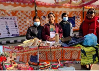 धनगढीमा शनिवारे मेला बन्यो उद्यमी महिलाका सामग्री बिक्री गर्ने माध्यम