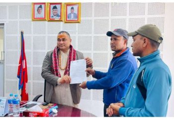 अस्थायी करार तथा ज्यालादारी कर्मचारी श्रमिक संघले स्थायी पदपूर्तिको माग गर्दै मुख्यमन्त्रीलाई ज्ञापनपत्र बुझाए