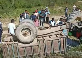 कैलालीमा मलामी बोकेको ट्याक्टर दुर्घटना हुँदा ३ जनाको मृत्यु ९ जना घाइते