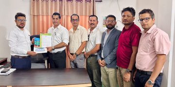 हवाई भाडामा घटाउन माग गर्दै कैलाली उद्योग वाणिज्य संघको प्रधानमन्त्रीलाई ज्ञापनपत्र